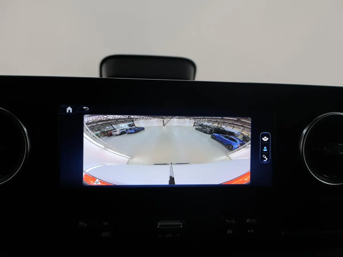 414 L2 H2 RWD PRO 81kWh | Trekhaak | Smartphone integratie pakket | 115 kW Snelladen | Achteruitrijcamera | Standkachel | Stoelverwarming |