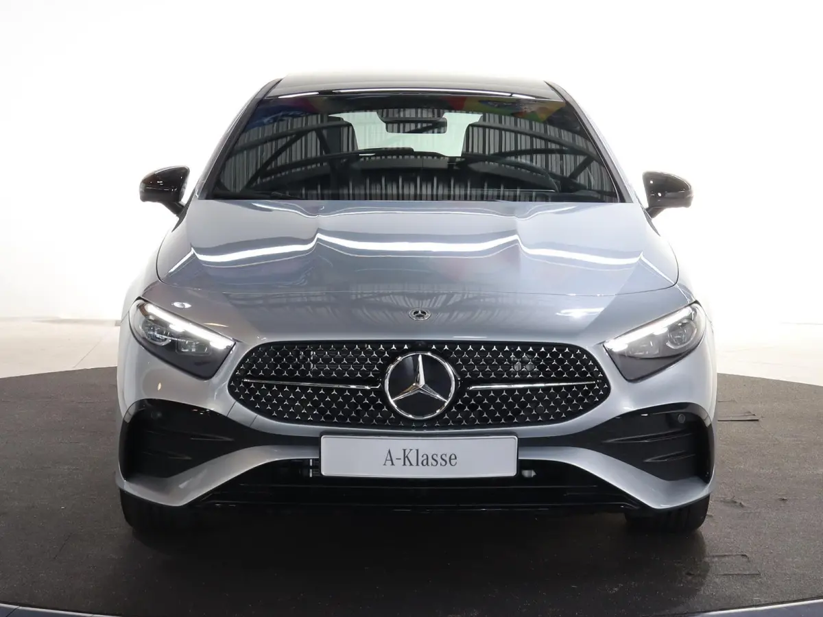 250e Business Solution AMG | Panoramaschuifdak | Premium Plus | 19”AMG-velgen | Head-up display | Dodehoekassistent |