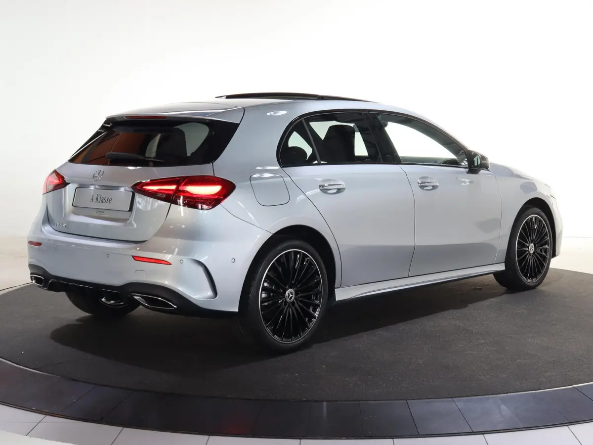 250e Business Solution AMG | Panoramaschuifdak | Premium Plus | 19”AMG-velgen | Head-up display | Dodehoekassistent |