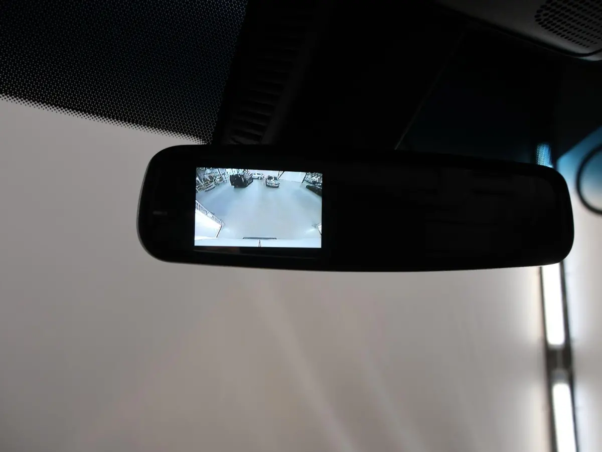 414 L2 H2 RWD PRO 81kWh | Trekhaak | Smartphone integratie pakket | 115 kW Snelladen | Achteruitrijcamera | Standkachel | Stoelverwarming |