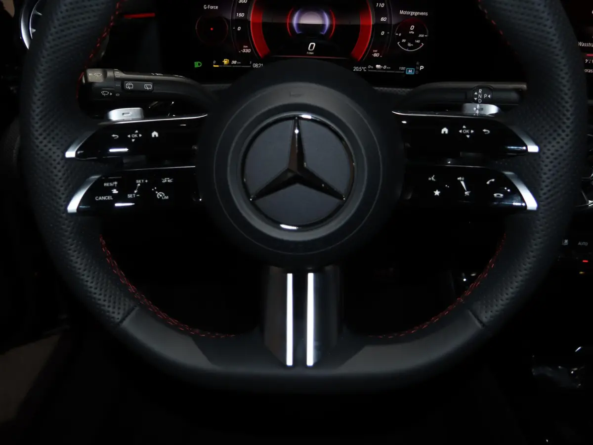 250e Business Solution AMG | Panoramaschuifdak | Stoelverwarming | Achteruitrijcamera |  MULTIBEAM LED | 19"inch AMG velgen |