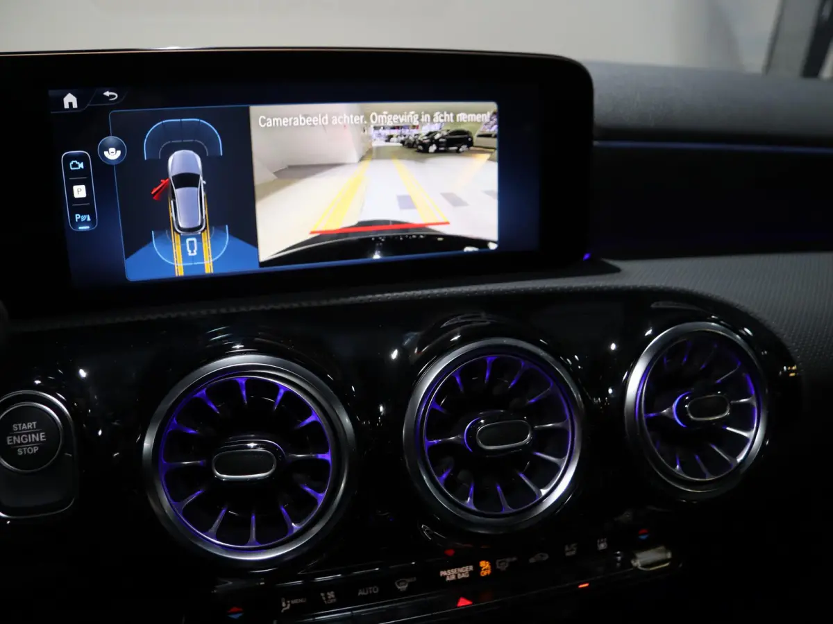250e Business Solution AMG | Panoramaschuifdak | Stoelverwarming | Achteruitrijcamera |  MULTIBEAM LED | 19"inch AMG velgen |
