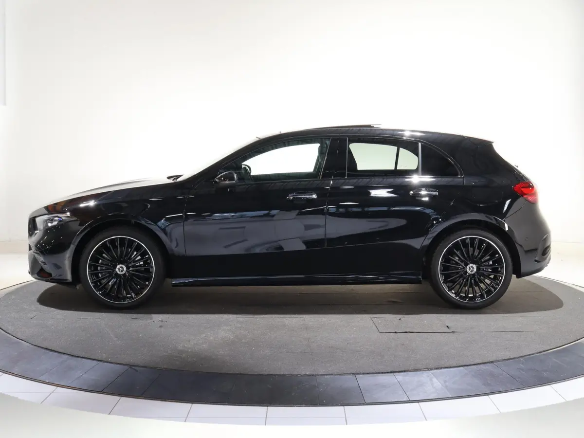 250e Business Solution AMG | Panoramaschuifdak | Stoelverwarming | Achteruitrijcamera |  MULTIBEAM LED | 19"inch AMG velgen |