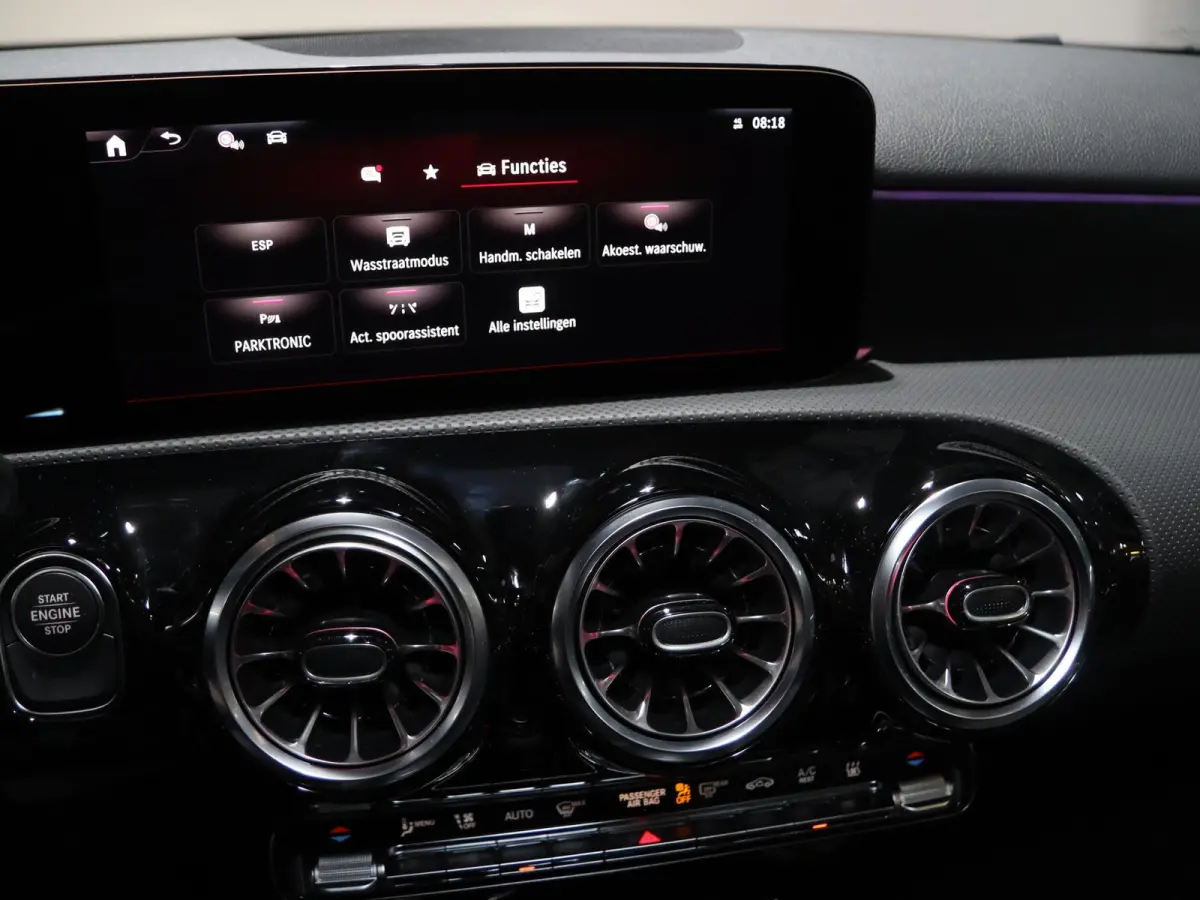 250e Business Solution AMG | Panoramaschuifdak | Stoelverwarming | Achteruitrijcamera |  MULTIBEAM LED | 19"inch AMG velgen |