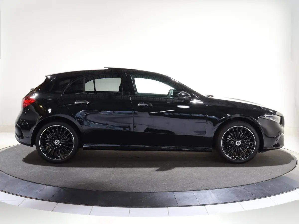 250e Business Solution AMG | Panoramaschuifdak | Stoelverwarming | Achteruitrijcamera |  MULTIBEAM LED | 19"inch AMG velgen |