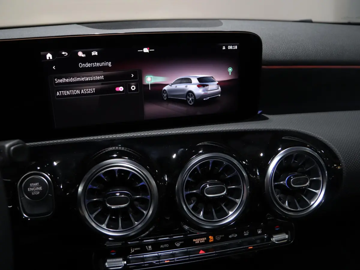 250e Business Solution AMG | Panoramaschuifdak | Stoelverwarming | Achteruitrijcamera |  MULTIBEAM LED | 19"inch AMG velgen |