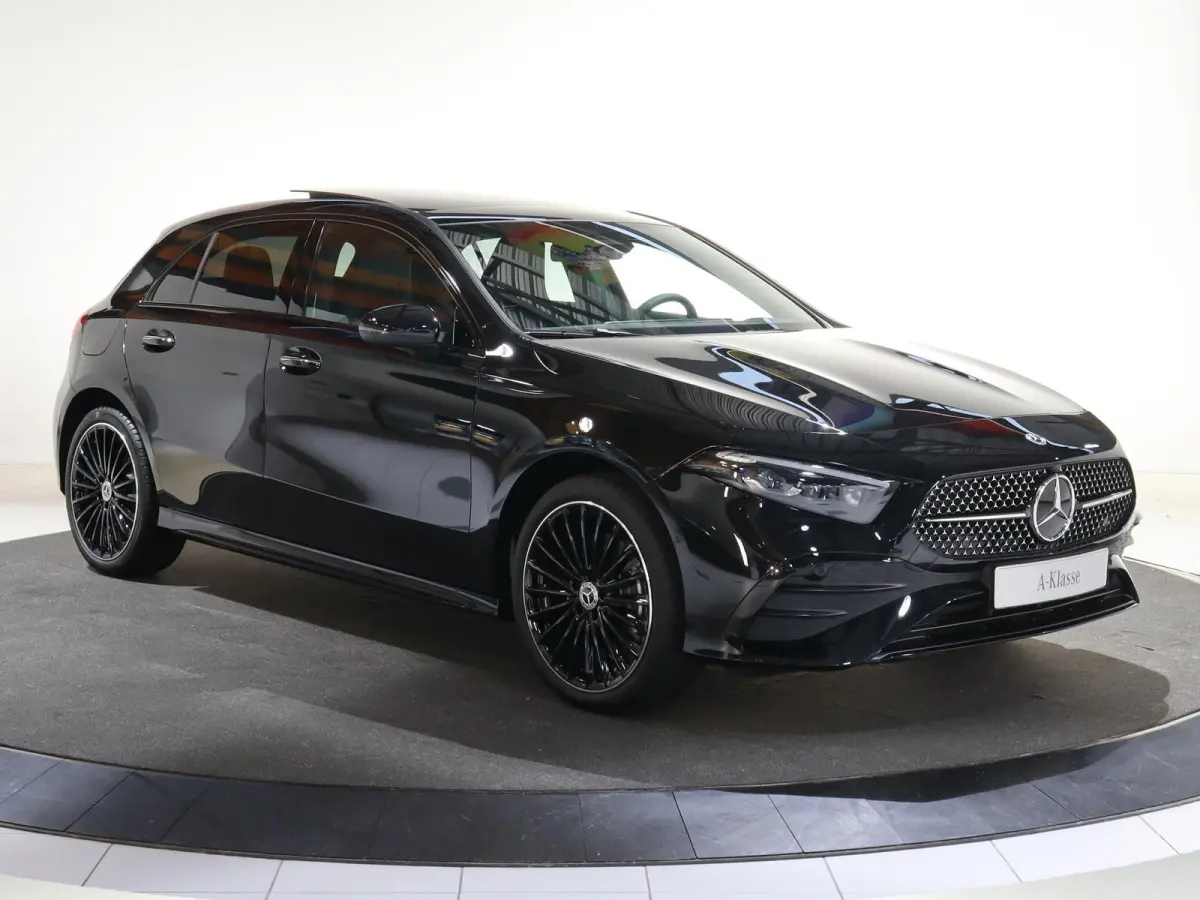 250e Business Solution AMG | Panoramaschuifdak | Stoelverwarming | Achteruitrijcamera |  MULTIBEAM LED | 19"inch AMG velgen |