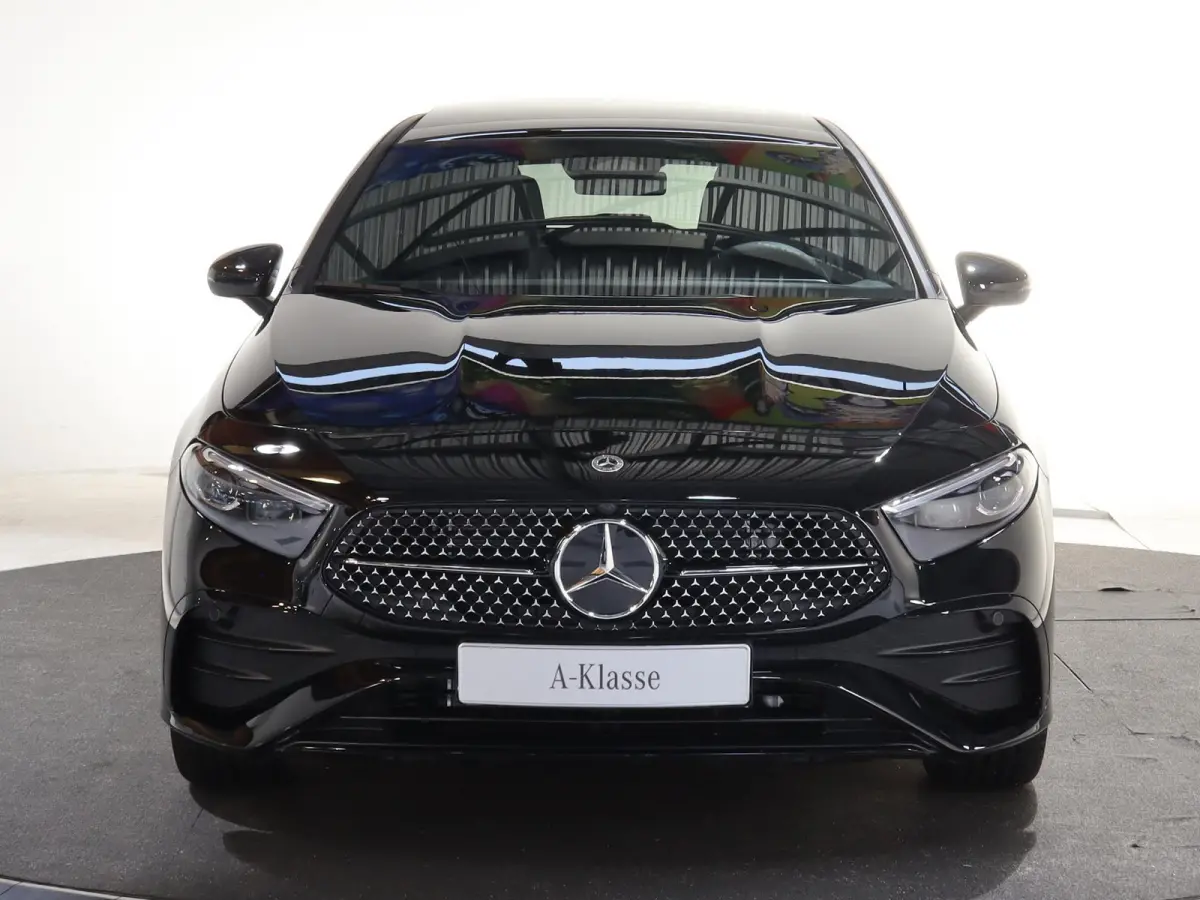 250e Business Solution AMG | Panoramaschuifdak | Stoelverwarming | Achteruitrijcamera |  MULTIBEAM LED | 19"inch AMG velgen |