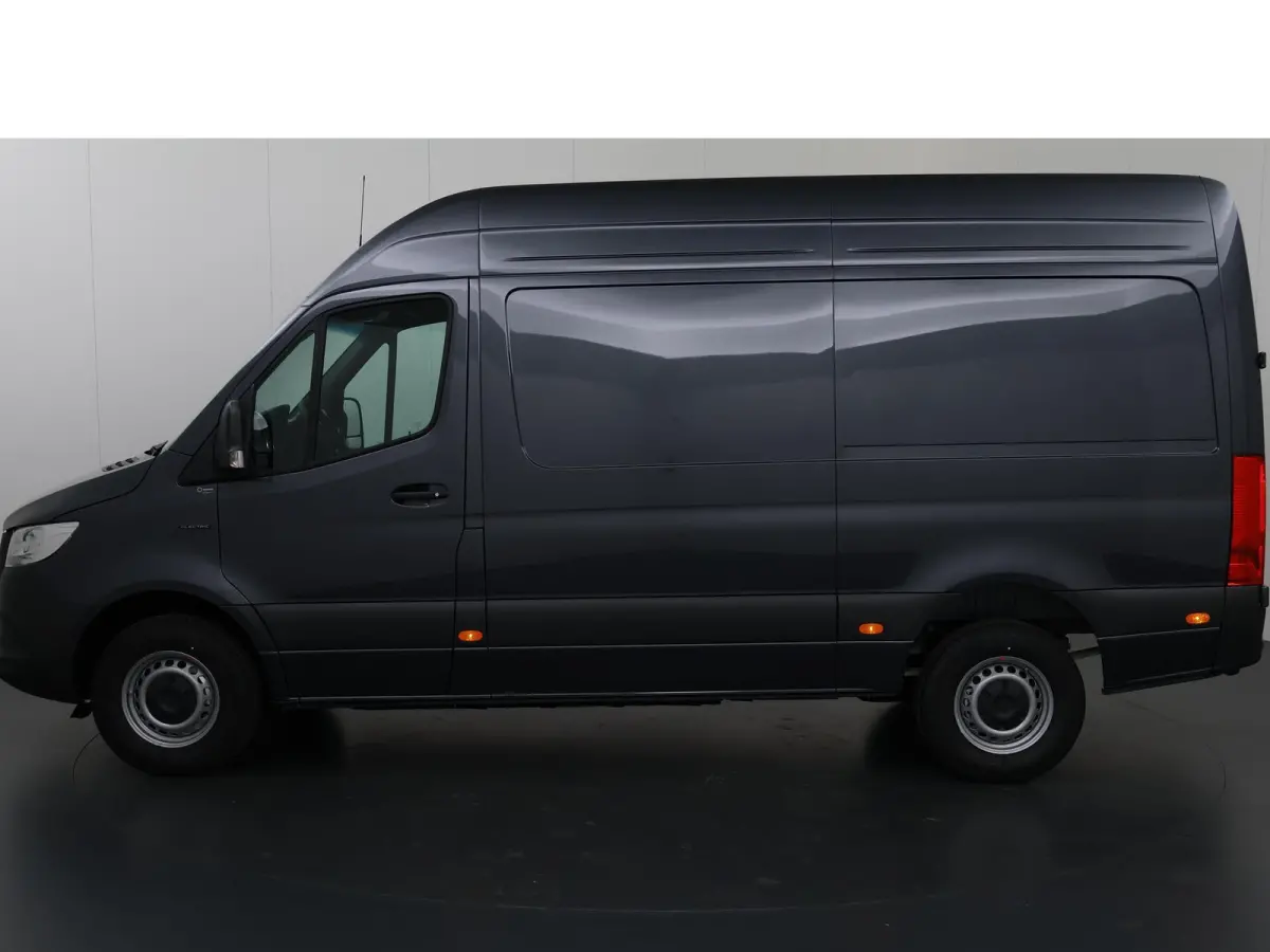 314 L2 H2 RWD PRO 81kWh | Comfortbestuurdersstoel | Trekhaak | Smartphone integratie pakket | 115 kW Snelladen | Achteruitrijcamera | Standkachel |