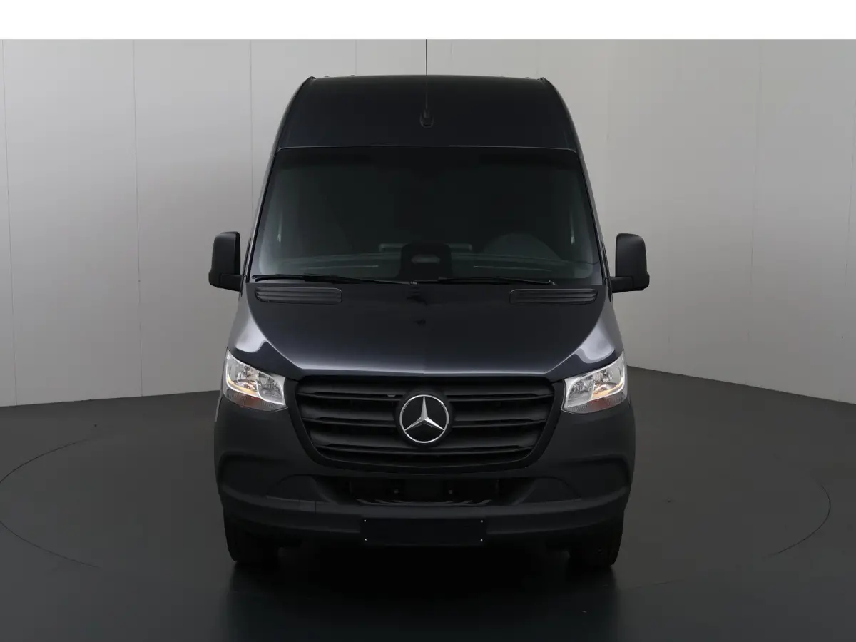 314 L2 H2 RWD PRO 81kWh | Comfortbestuurdersstoel | Trekhaak | Smartphone integratie pakket | 115 kW Snelladen | Achteruitrijcamera | Standkachel |