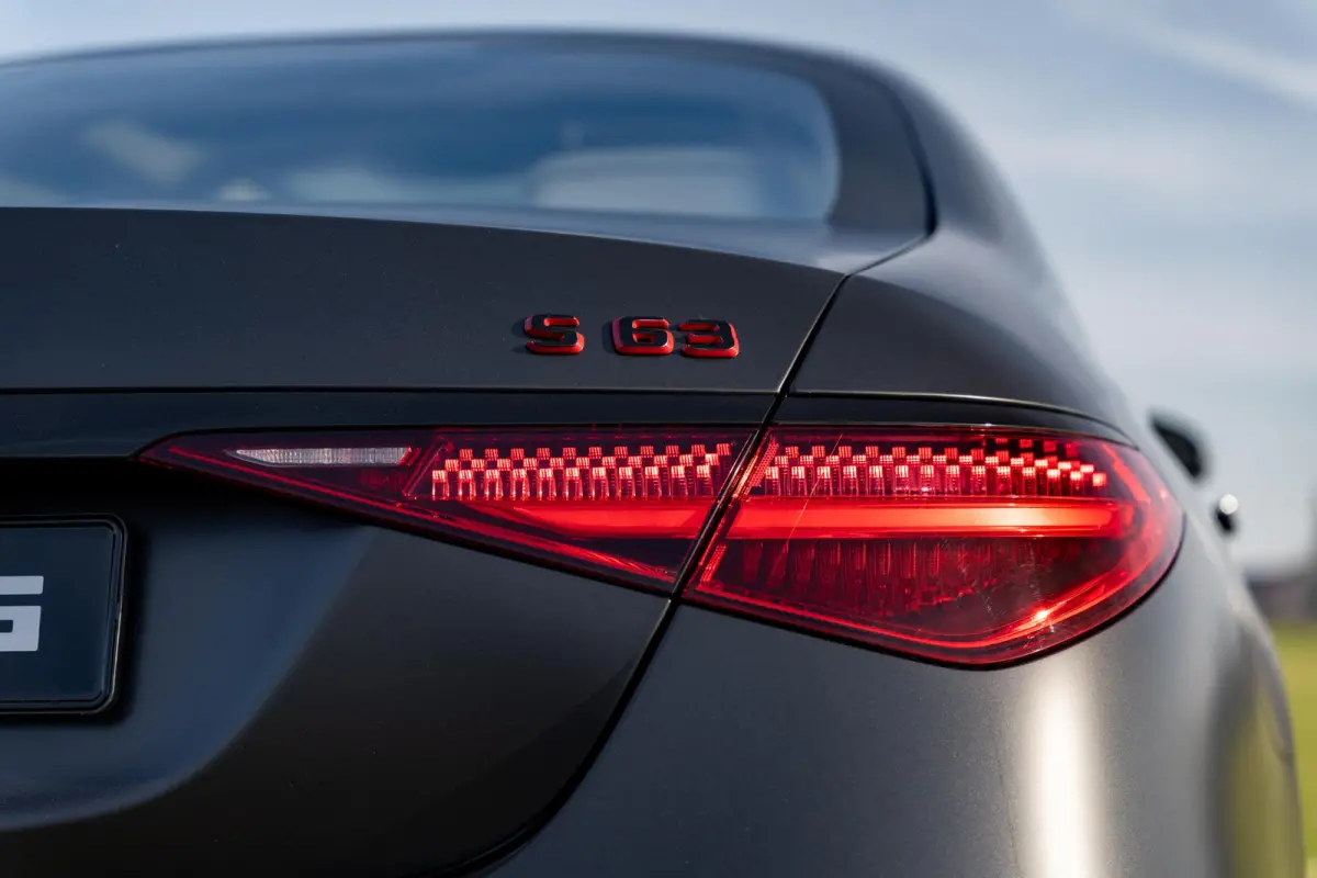 AMG 63 S E Performance | Keramisch | Designo lak magno | Drivers pack | Entertainment systeem |