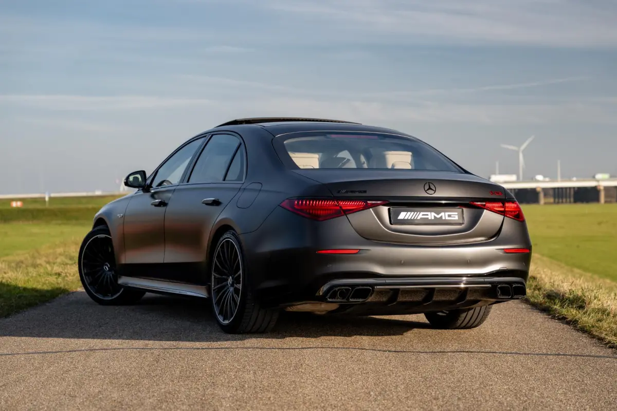 AMG 63 S E Performance | Keramisch | Designo lak magno | Drivers pack | Entertainment systeem |