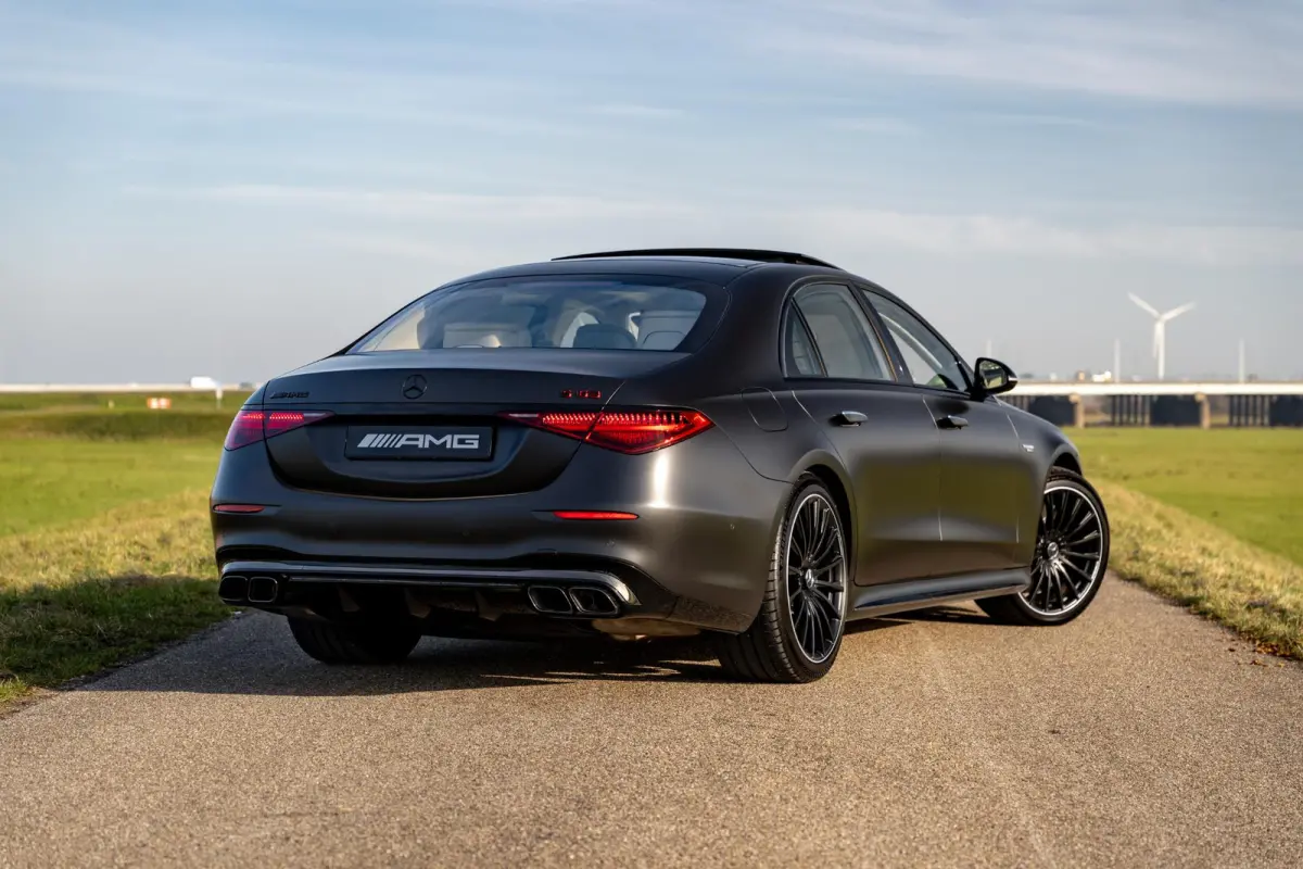 AMG 63 S E Performance | Keramisch | Designo lak magno | Drivers pack | Entertainment systeem |