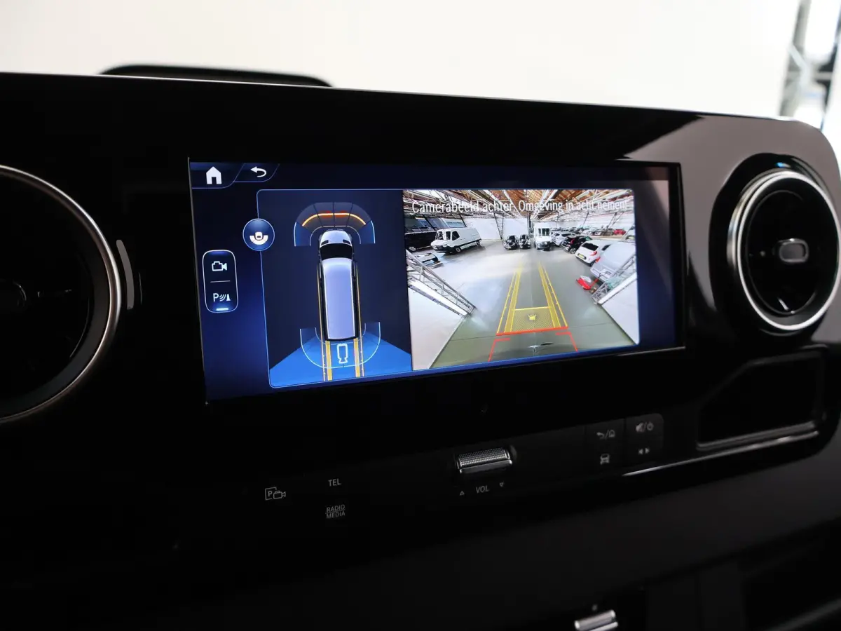311 | AUT. | L2 H1 | RWD | PRO | Airco | Cruise Control | Park Assist | Parkeercamera | Lane-Assist | Comfort-bestuurdersstoel | Zijruiten | Achterruiten | DUBBELE CABINE INBOUW MOGELIJK |