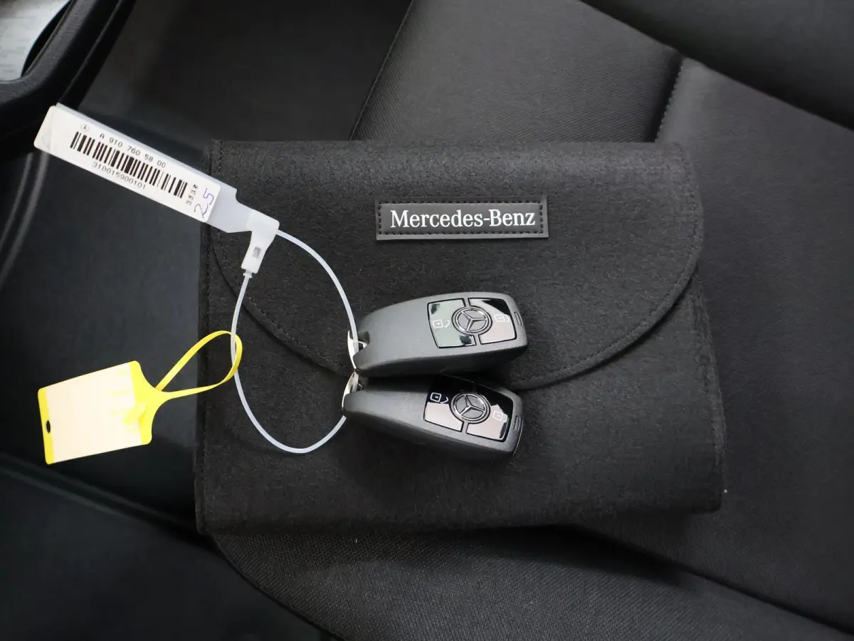 311 | AUT. | L2 H1 | RWD | PRO | Airco | Cruise Control | Park Assist | Parkeercamera | Lane-Assist | Comfort-bestuurdersstoel | Zijruiten | Achterruiten | DUBBELE CABINE INBOUW MOGELIJK |