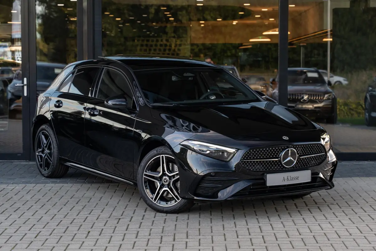 250e Business Solution AMG | Panoramaschuifdak  | Night pakket | Achteruitrijcamera | Stoelverwarming | MULTIBEAM LED |