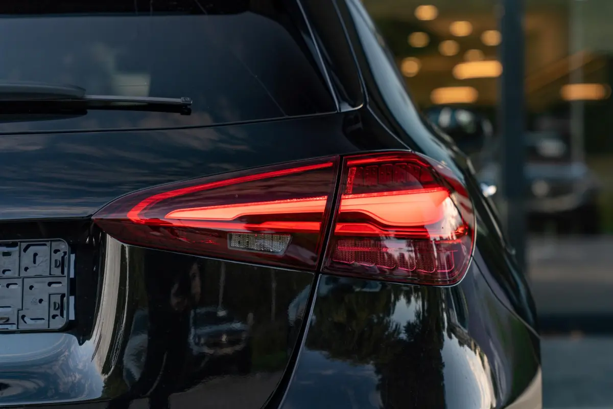 250e Business Solution AMG | Panoramaschuifdak  | Night pakket | Achteruitrijcamera | Stoelverwarming | MULTIBEAM LED |