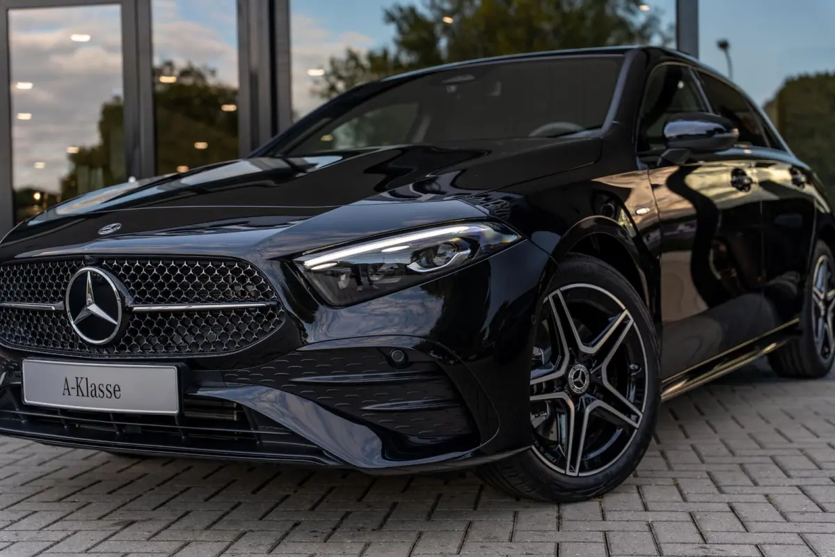 250e Business Solution AMG | Panoramaschuifdak  | Night pakket | Achteruitrijcamera | Stoelverwarming | MULTIBEAM LED |