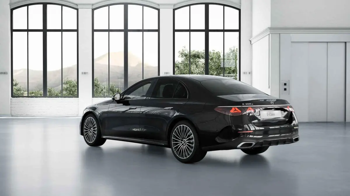 300e Sport Edition | Premium-pakket | Nightpakket | Dodehoekassistent | 360° camera | Stoel ventilatie voor |