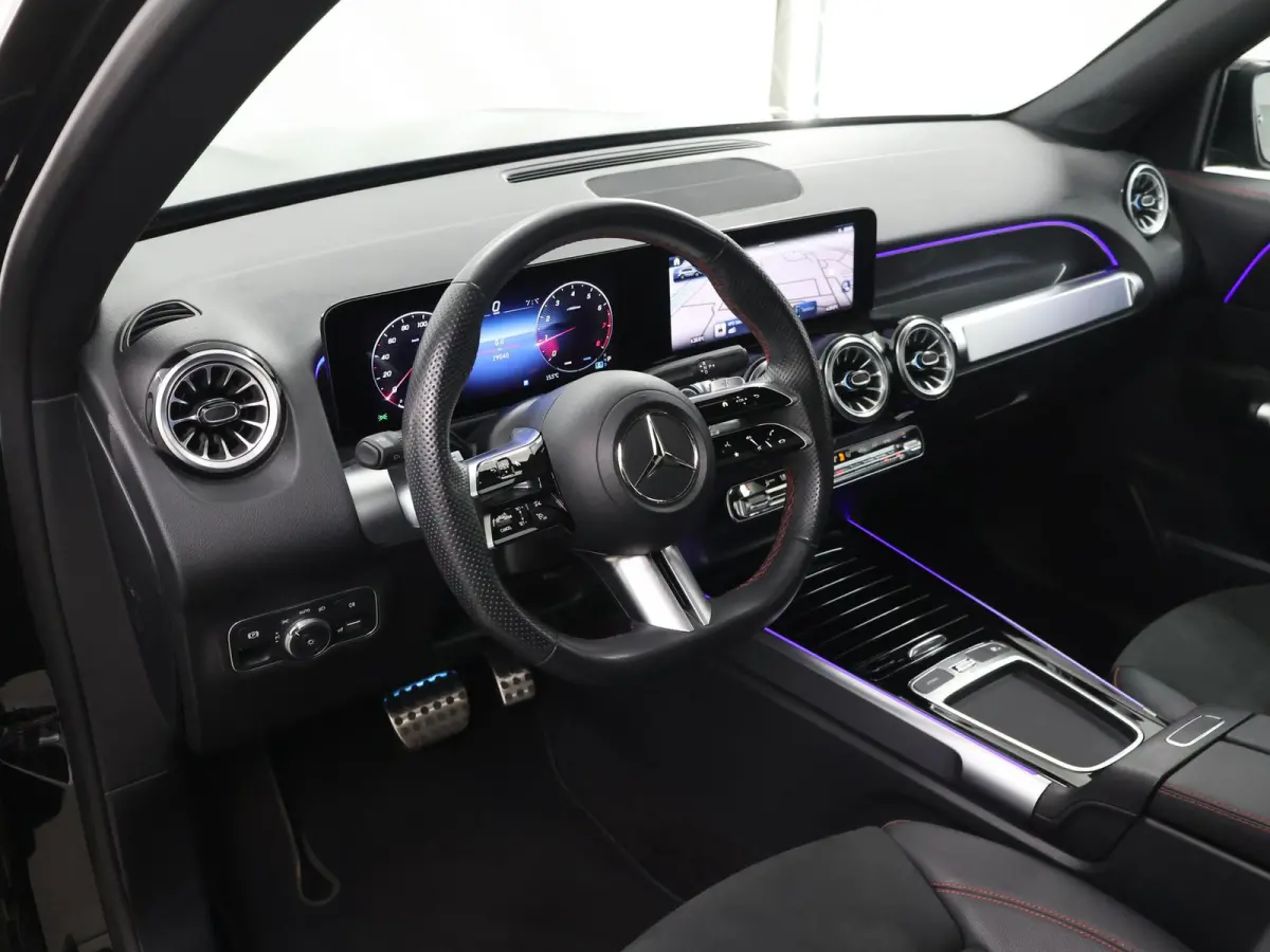 180 AMG Line | Night | Panoramadak | Multibeam | 19" lichtmetalen velgen | Keyless | Widescreen | Sfeerverlichting |