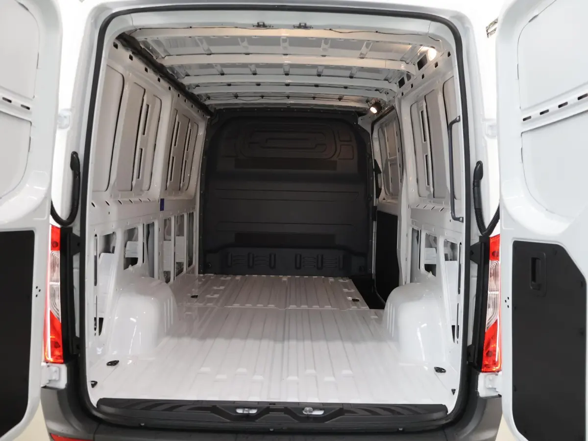315 CDI | L2 H1 | RWD | PRO | Parkeercamera | Airco | Dodehoekassistent | Zijwindassistent | Cruise Control | Chauffeursstoel |