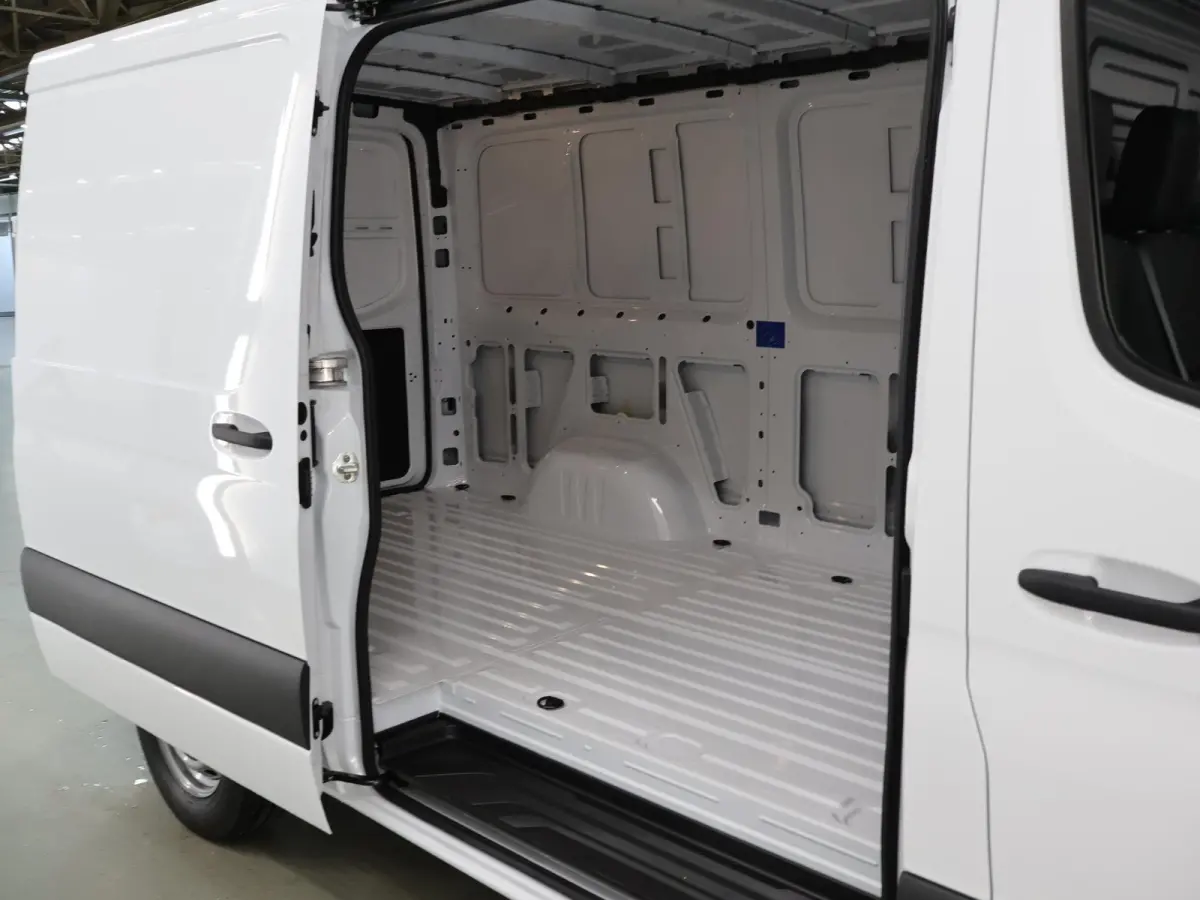 315 CDI | L2 H1 | RWD | PRO | Parkeercamera | Airco | Dodehoekassistent | Zijwindassistent | Cruise Control | Chauffeursstoel |