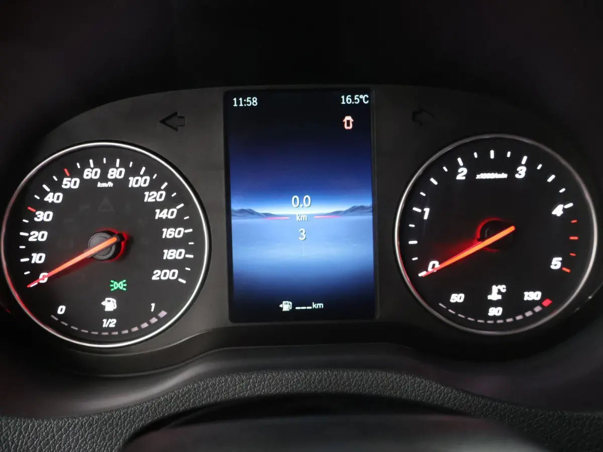 315 CDI | L2 H1 | RWD | PRO | Parkeercamera | Airco | Dodehoekassistent | Zijwindassistent | Cruise Control | Chauffeursstoel |