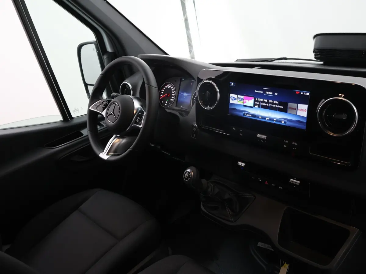315 CDI | L2 H1 | RWD | PRO | Parkeercamera | Airco | Dodehoekassistent | Zijwindassistent | Cruise Control | Chauffeursstoel |