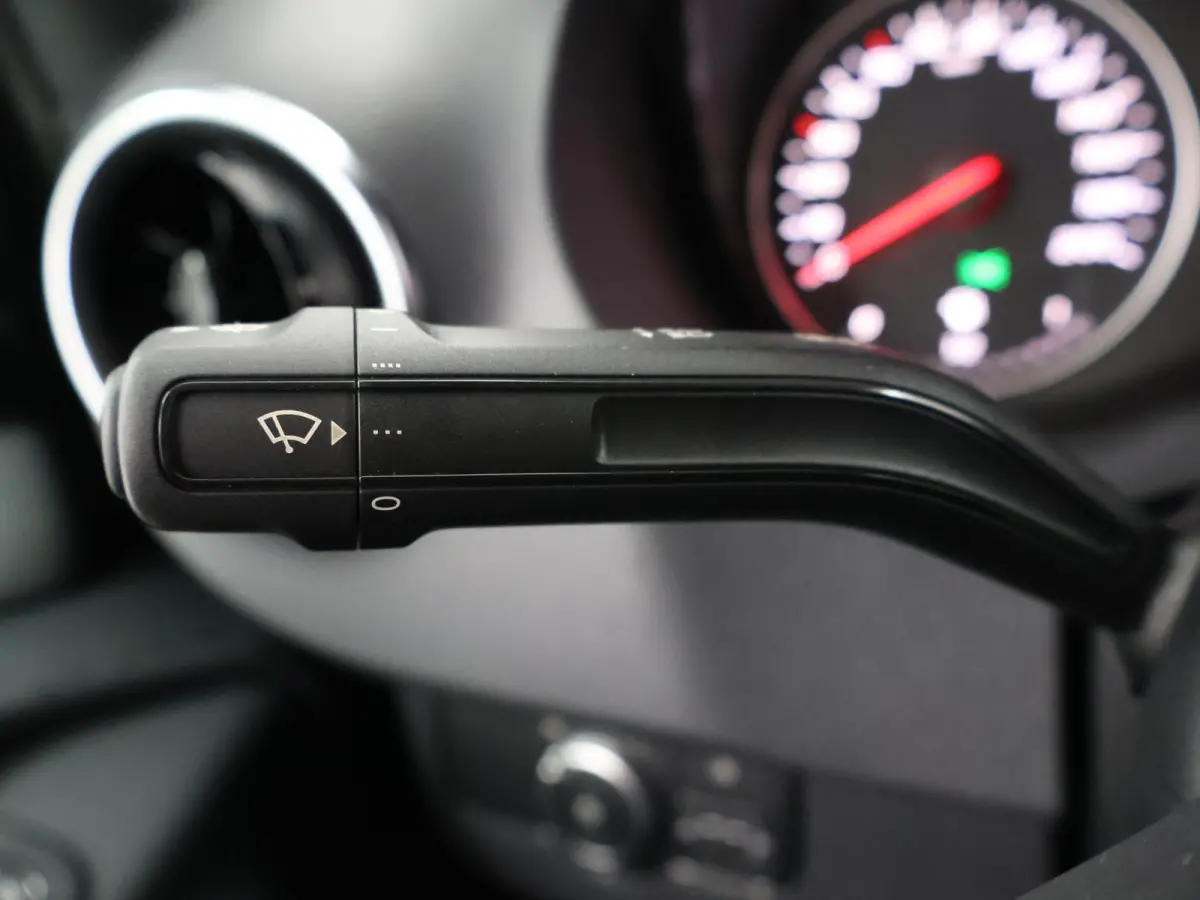 315 CDI | L2 H1 | RWD | PRO | Parkeercamera | Airco | Dodehoekassistent | Zijwindassistent | Cruise Control | Chauffeursstoel |