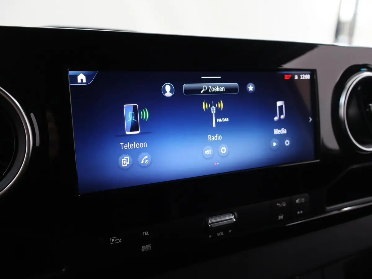 315 CDI | L2 H1 | RWD | PRO | Parkeercamera | Airco | Dodehoekassistent | Zijwindassistent | Cruise Control | Chauffeursstoel |