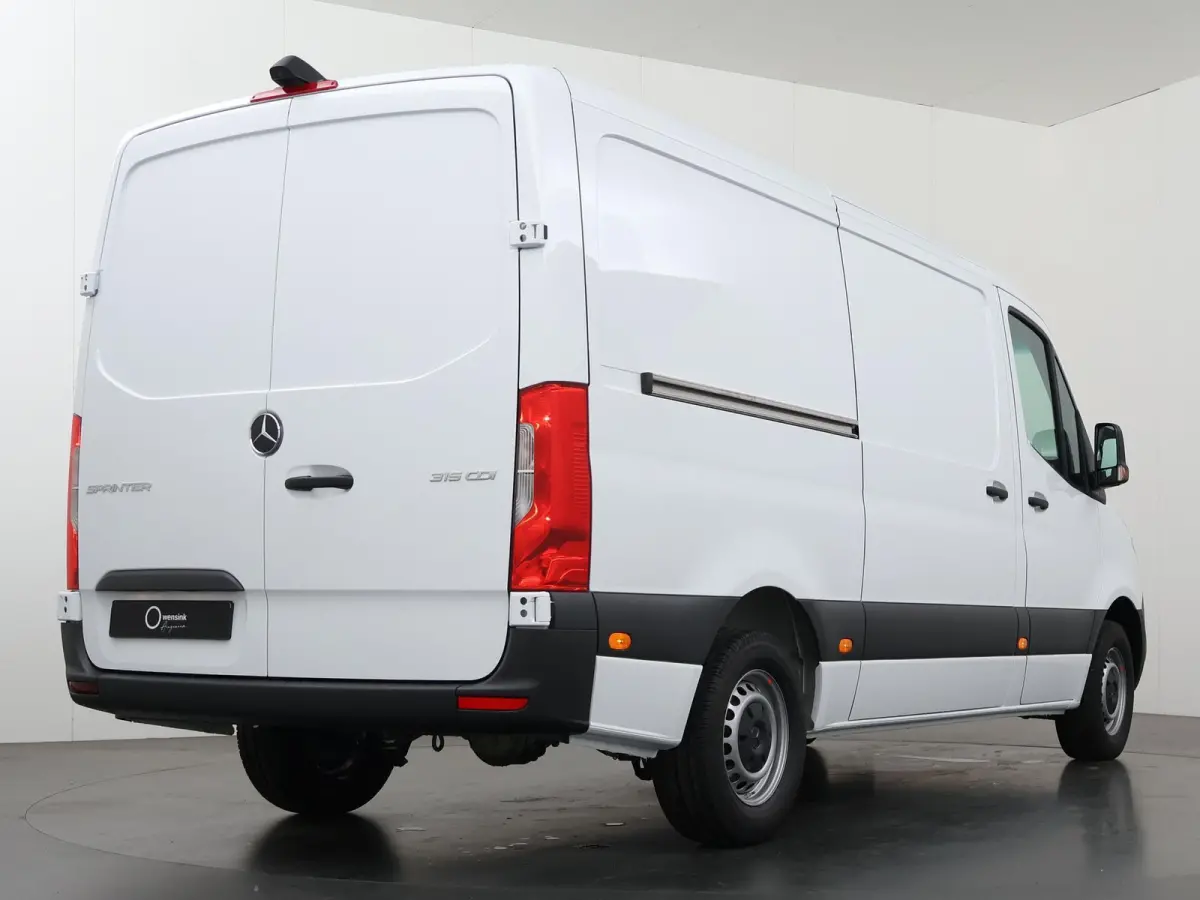 315 CDI | L2 H1 | RWD | PRO | Parkeercamera | Airco | Dodehoekassistent | Zijwindassistent | Cruise Control | Chauffeursstoel |