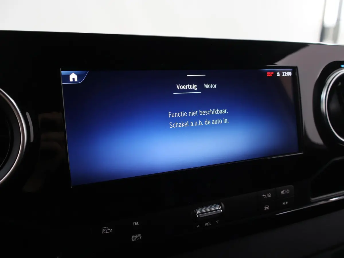 315 CDI | L2 H1 | RWD | PRO | Parkeercamera | Airco | Dodehoekassistent | Zijwindassistent | Cruise Control | Chauffeursstoel |