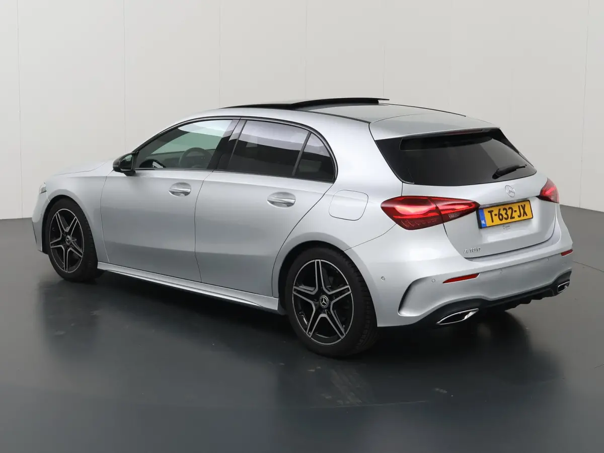 180 AMG Line | Night pakket | Panoramadak | Sfeerverlichting |