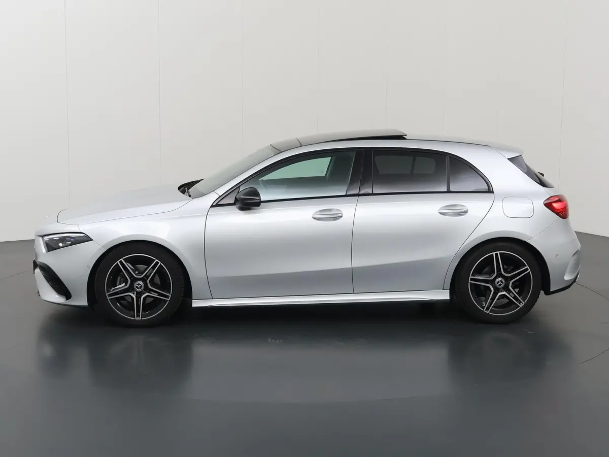 180 AMG Line | Night pakket | Panoramadak | Sfeerverlichting |