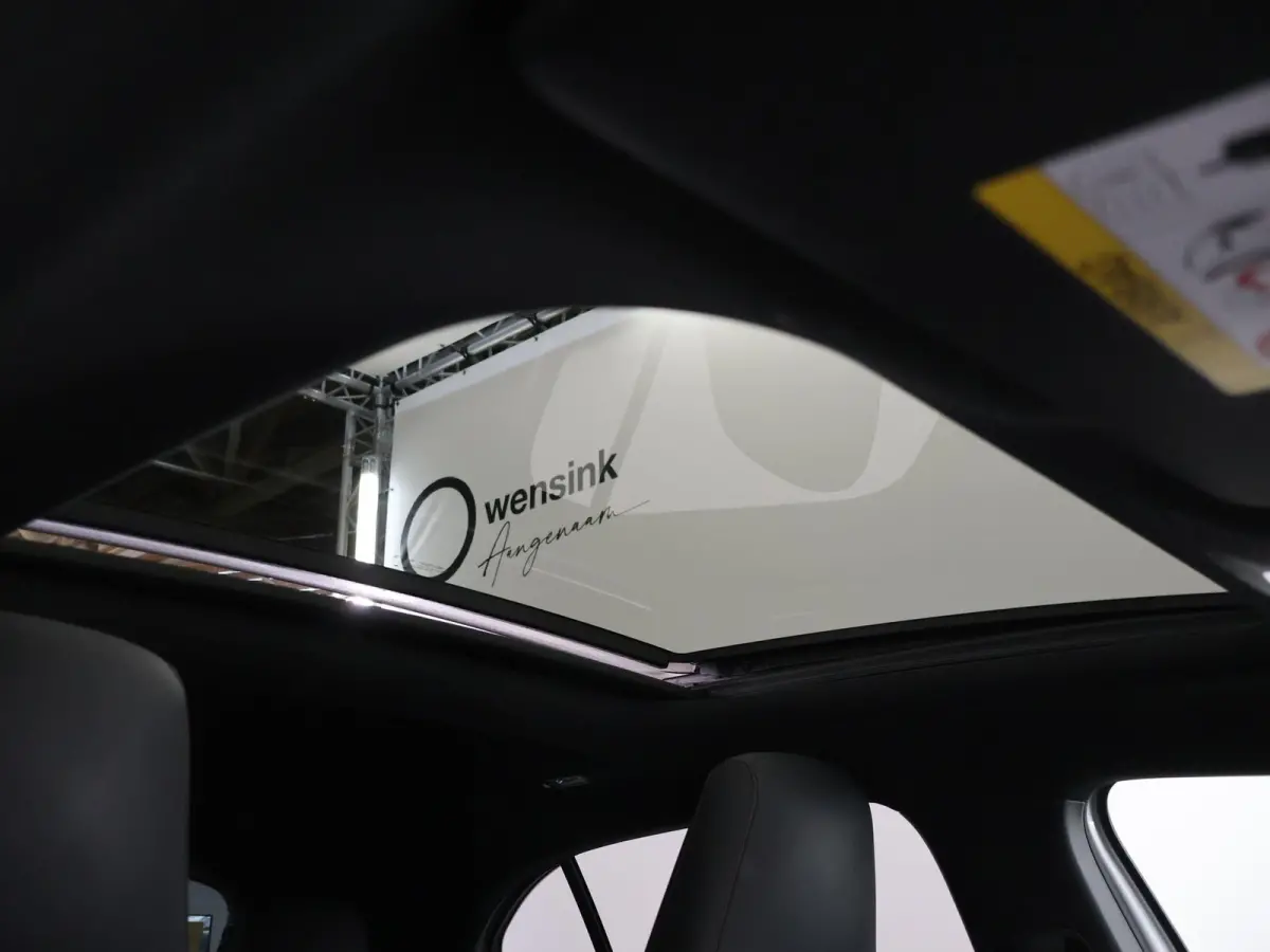 180 AMG Line | Night pakket | Panoramadak | Sfeerverlichting |