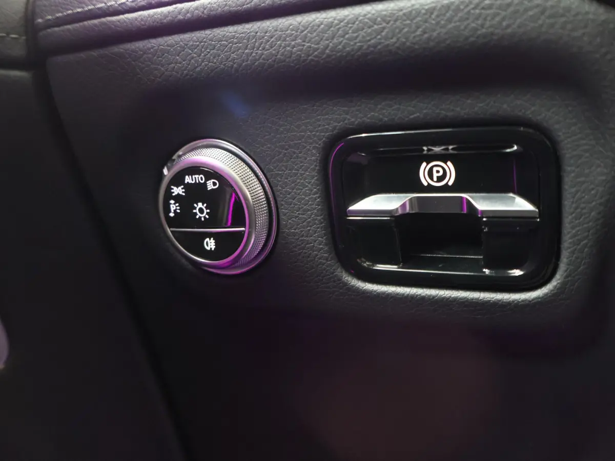 450+ AMG Line 108 kWh | Night | Panoramadak | Burmester | Memory | Stoelventilatie | Headup |