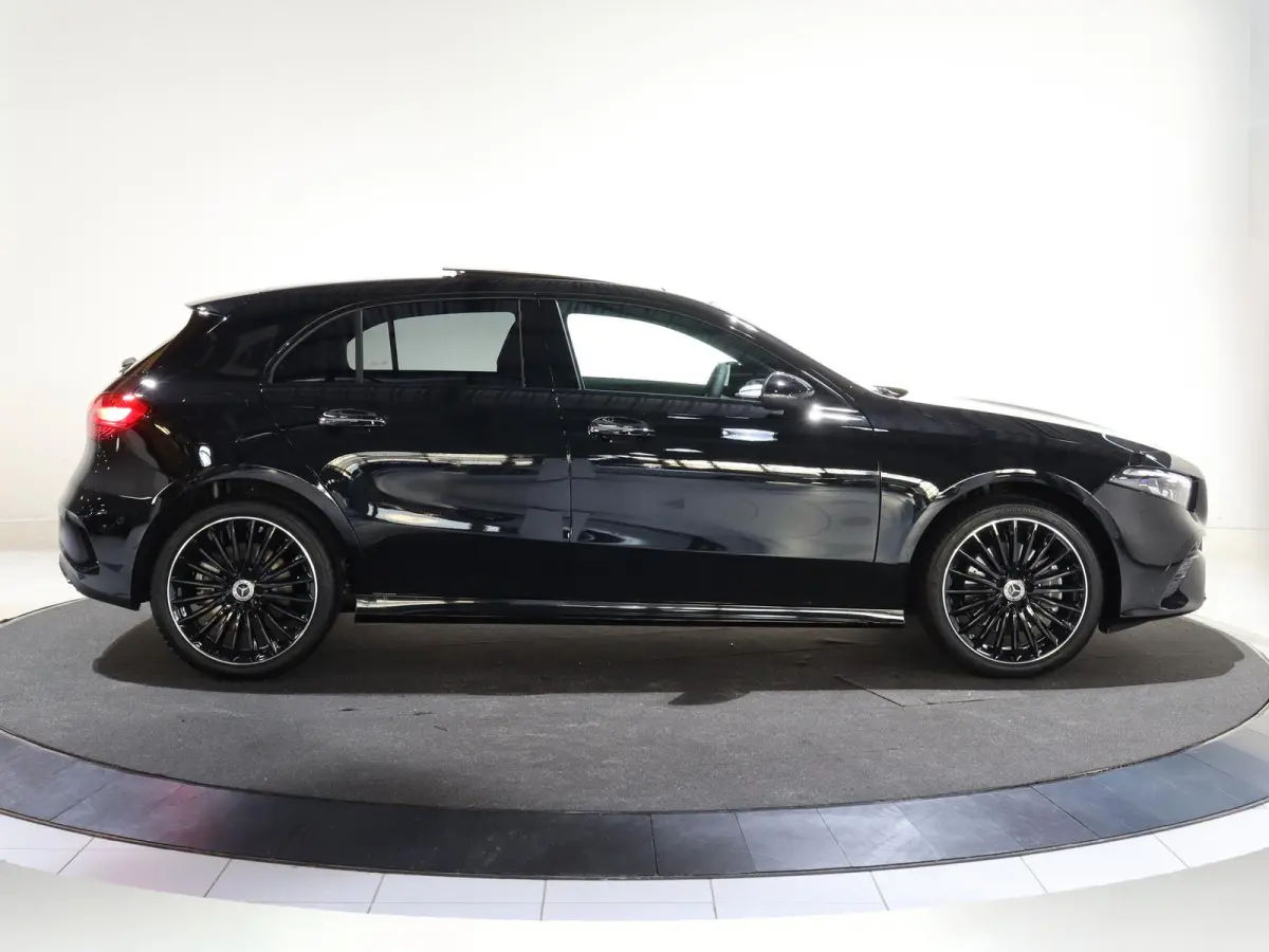 250e Business Solution AMG | Panoramadak | Stoelverwarming | Achteruitrijcamera | Multibeam LED | Keyless Entry/Go | Nightpakket |