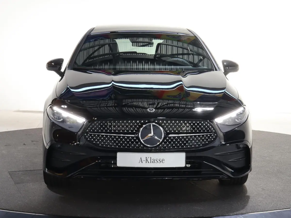 250e Business Solution AMG | Panoramadak | Stoelverwarming | Achteruitrijcamera | Multibeam LED | Keyless Entry/Go | Nightpakket |