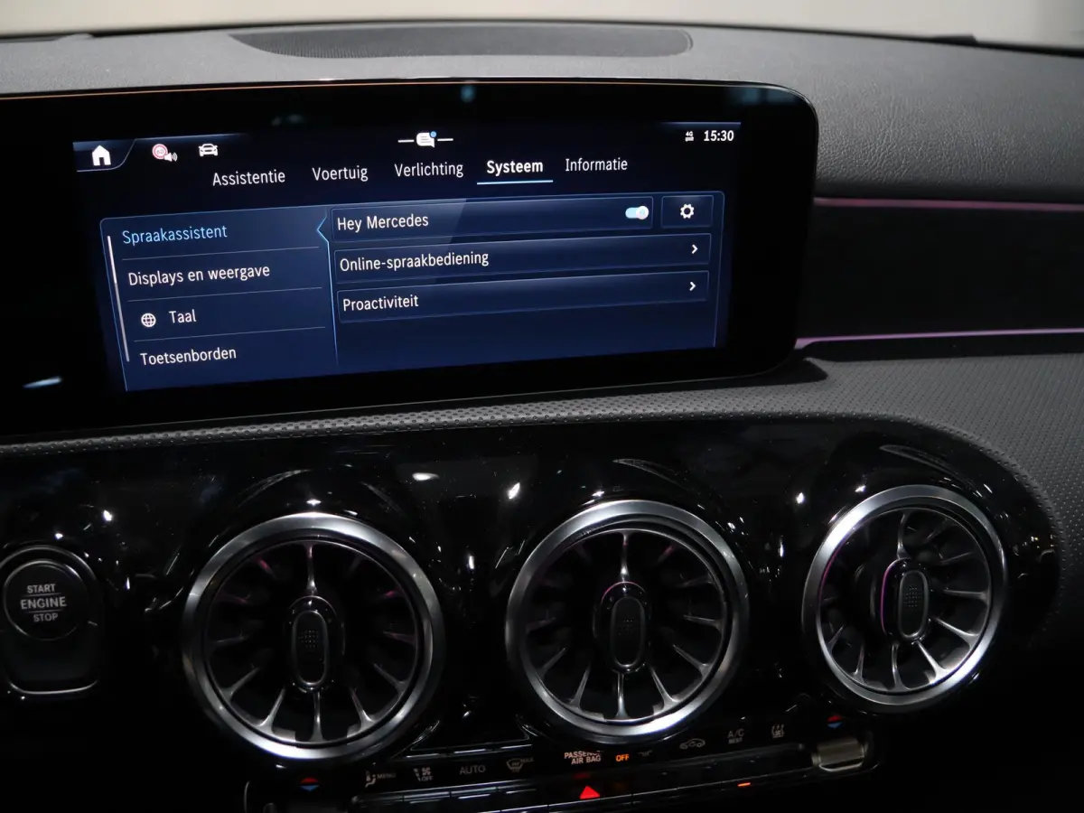 250e Business Solution AMG | Panoramaschuifdak | Head-up display | Premium Plus | Stoelverwarming | 360° camera |