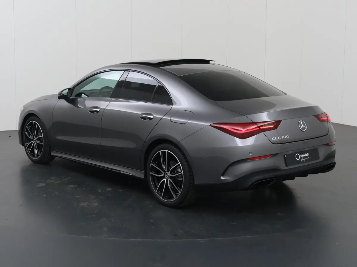 180 Business Solution AMG | Panoramaschuifdak | AMG Line Plus | Night pakket | Head-up display | 360° camera | 19"AMG velgen |