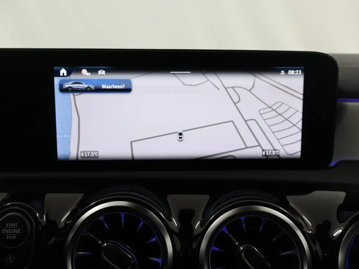 180 Business Solution AMG | Panoramaschuifdak | AMG Line Plus | Night pakket | Head-up display | 360° camera | 19"AMG velgen |