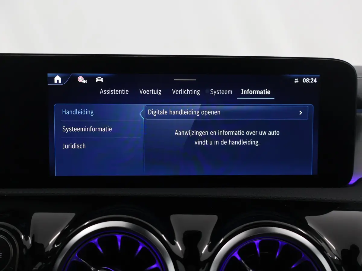 180 Business Solution AMG | Panoramaschuifdak | AMG Line Plus | Night pakket | Head-up display | 360° camera | 19"AMG velgen |