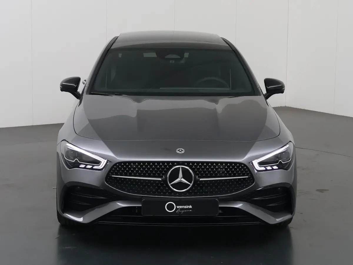 180 Business Solution AMG | Panoramaschuifdak | AMG Line Plus | Night pakket | Head-up display | 360° camera | 19"AMG velgen |