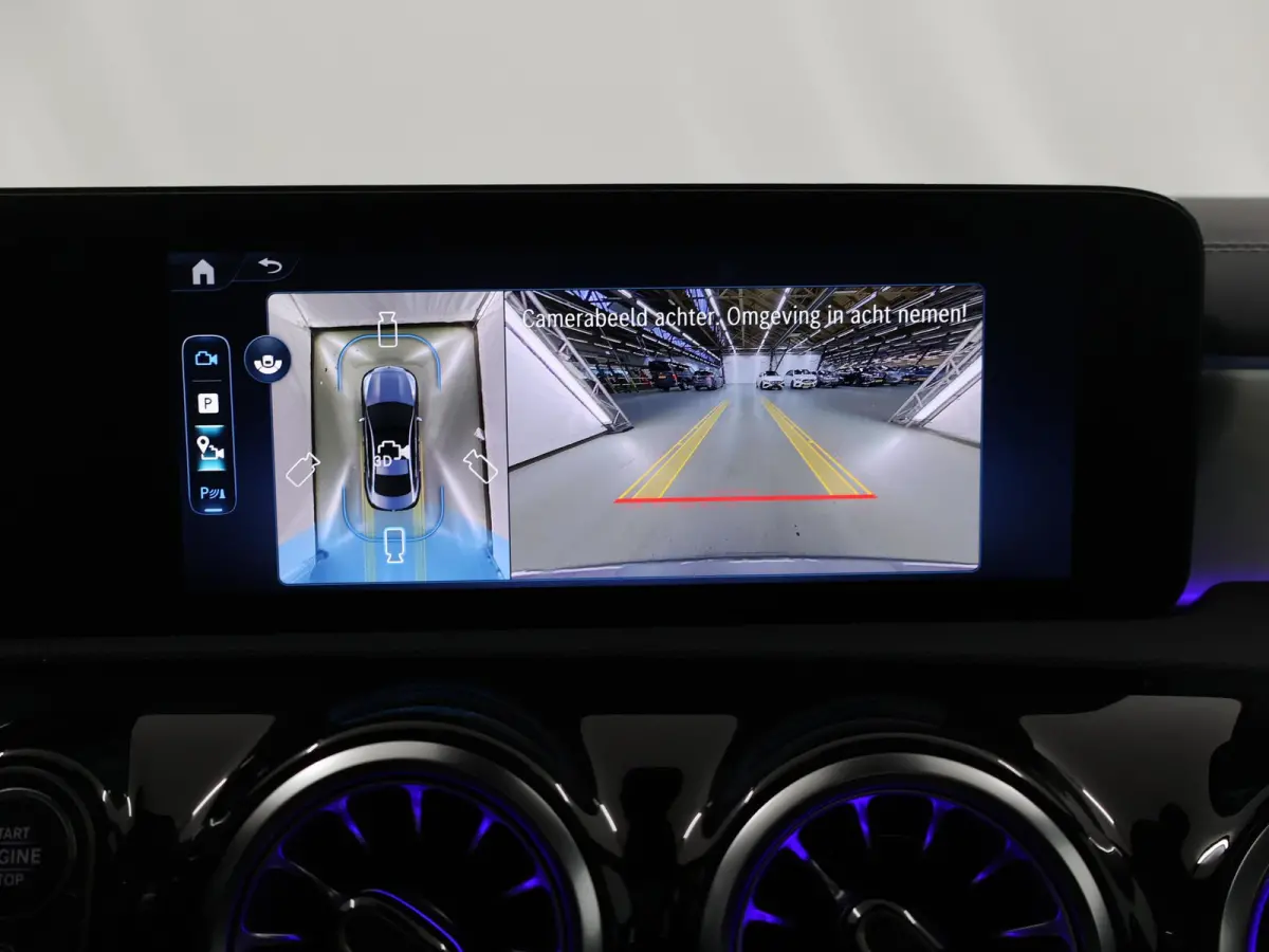 180 Business Solution AMG | Panoramaschuifdak | AMG Line Plus | Night pakket | Head-up display | 360° camera | 19"AMG velgen |