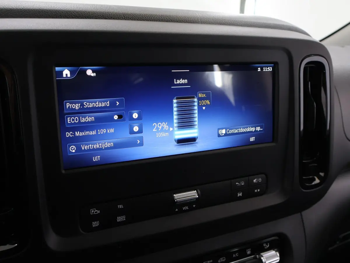 129 L2 PRO 90kWh | 8-PERSOONS | Snelladen 110 KWh | Navigatie | Parkeerpakket | Comfortbestuurdersstoel  |Dodehoekassistent | 8 Zitplaatsen |