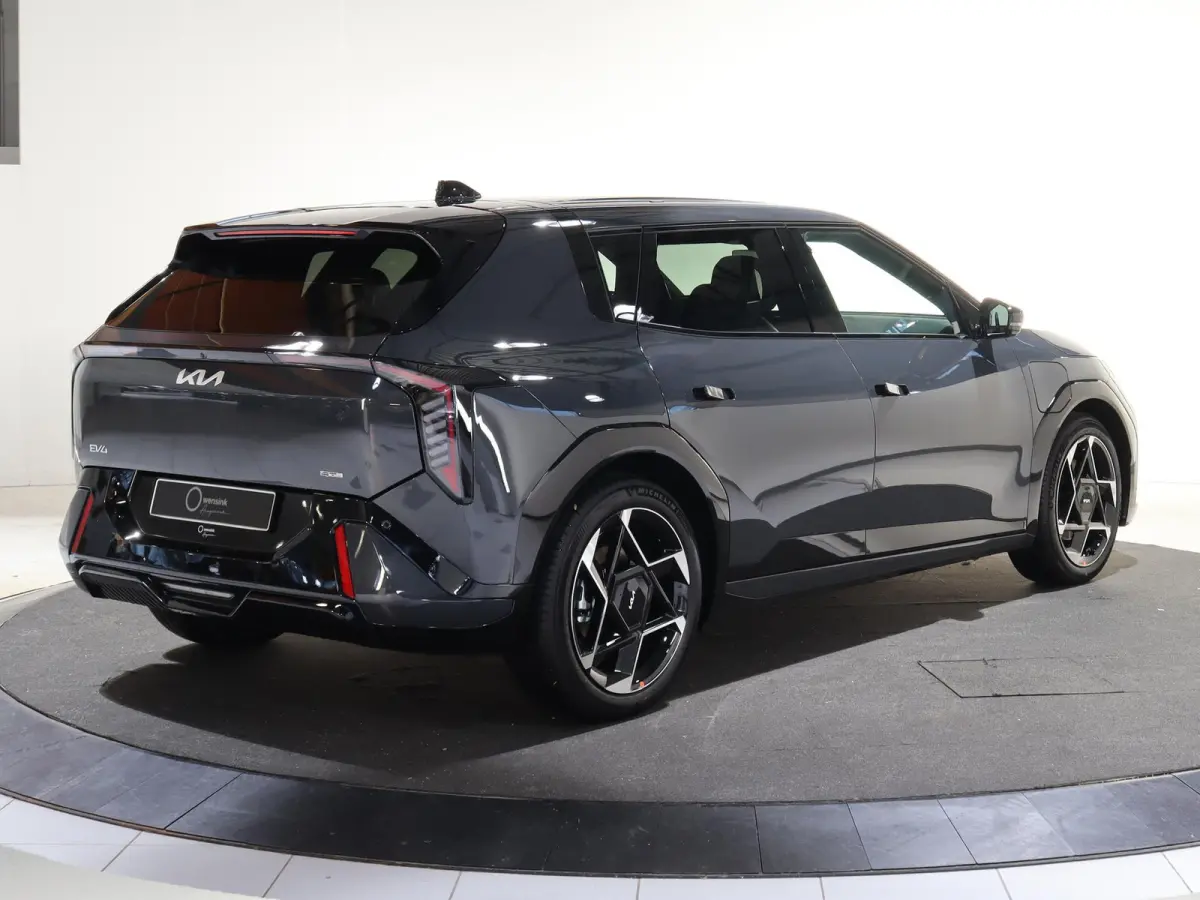 GT-Line Business Edition 81.4 kWh | Adaptieve cruise control | Stoel- en stuurwielverwarming | Achteruitrijcamera | 19" LM velgen GT-Line | LED-koplampen |