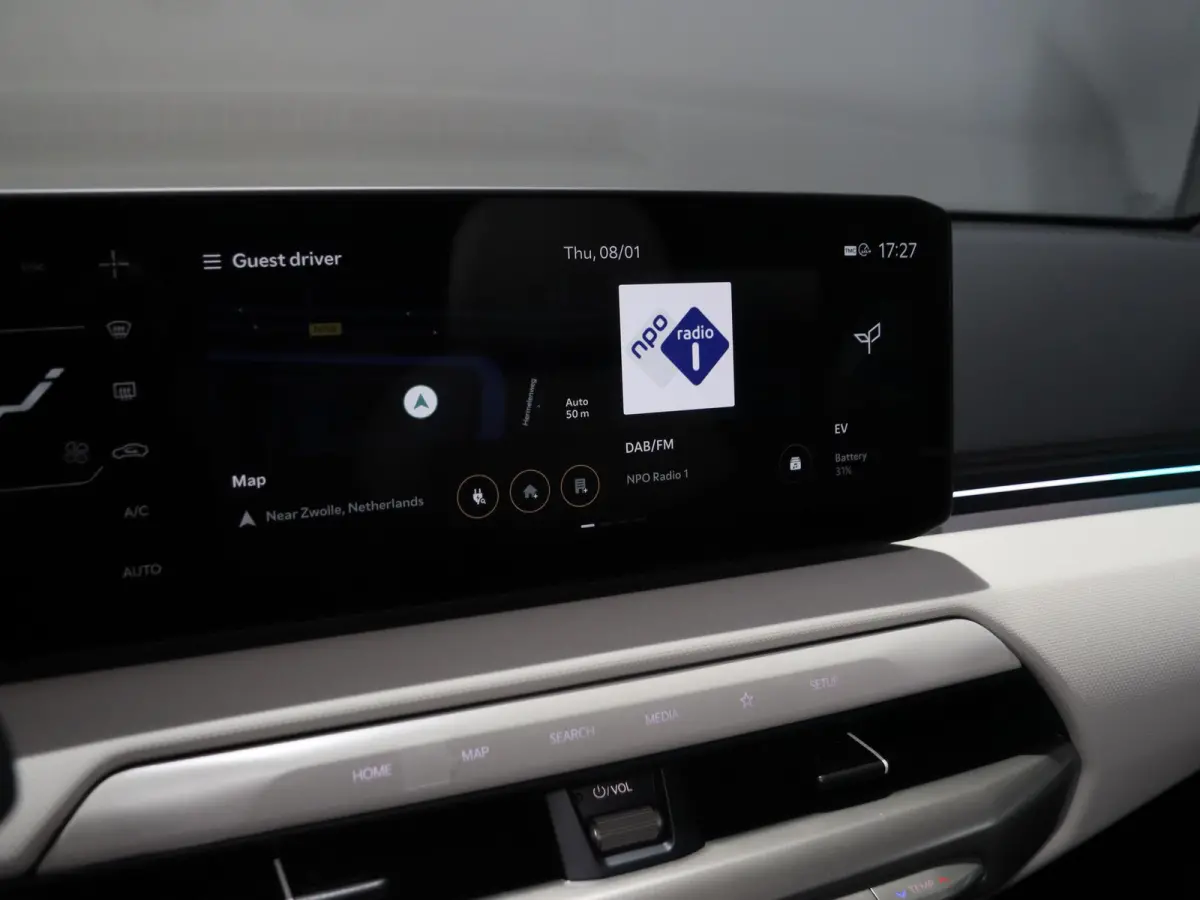 GT-Line Business Edition 81.4 kWh | Adaptieve cruise control | Stoel- en stuurwielverwarming | Achteruitrijcamera | 19" LM velgen GT-Line | LED-koplampen |