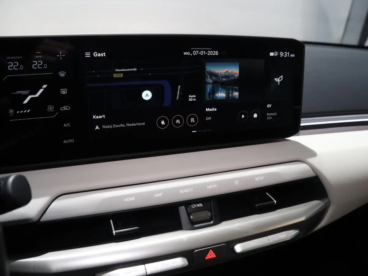 GT-Line Business Edition 81.4 kWh | Adaptieve cruise control | Stoel- en stuurwielverwarming | Achteruitrijcamera | 19" LM velgen GT-Line | LED-koplampen |