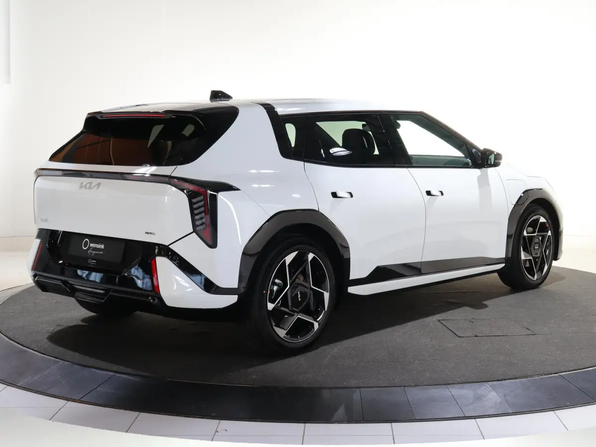 GT-Line Business Edition 81.4 kWh | Adaptieve cruise control | Stoel- en stuurwielverwarming | Achteruitrijcamera | 19" LM velgen GT-Line | LED-koplampen |