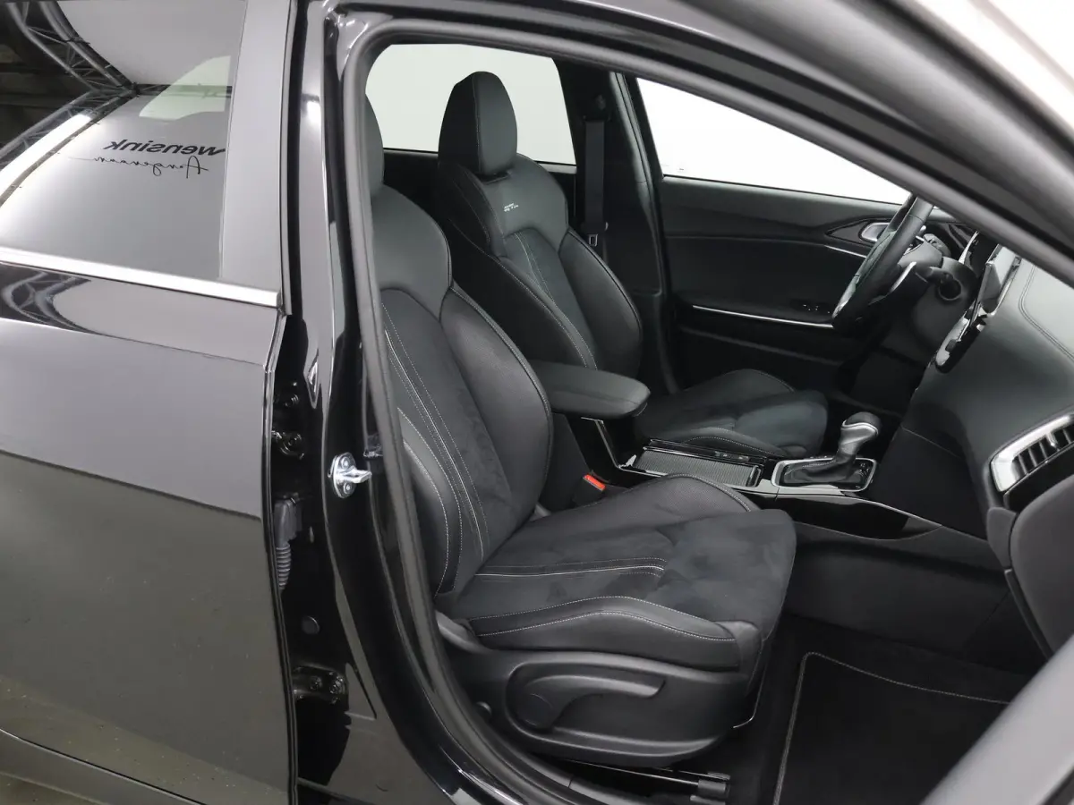 1.5 T-GDi GT-Line | Panoramadak | Matrix LED Koplampen | Stoel/Stuurverwarming | Keyless Go | Elektrisch bedienbare achterklep